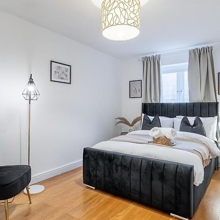 Chic 3 Bed Apartment Near London Bridge With Balcony 外观 照片