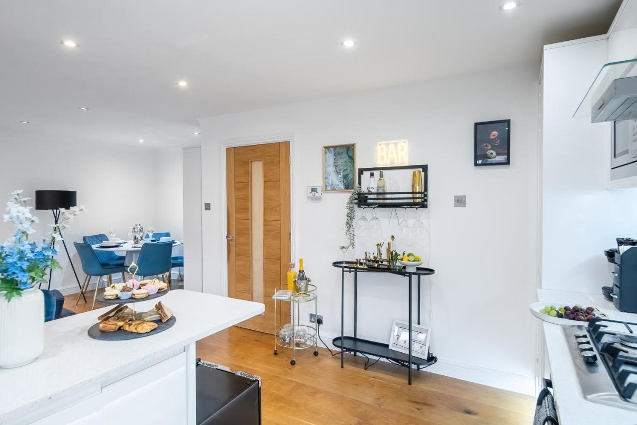 Chic 3 Bed Apartment Near London Bridge With Balcony 外观 照片